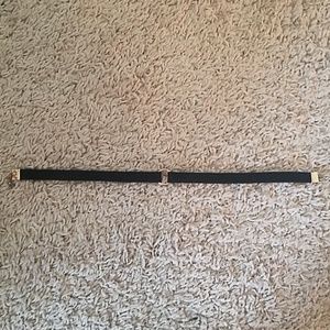 Sueded fabric choker necklace